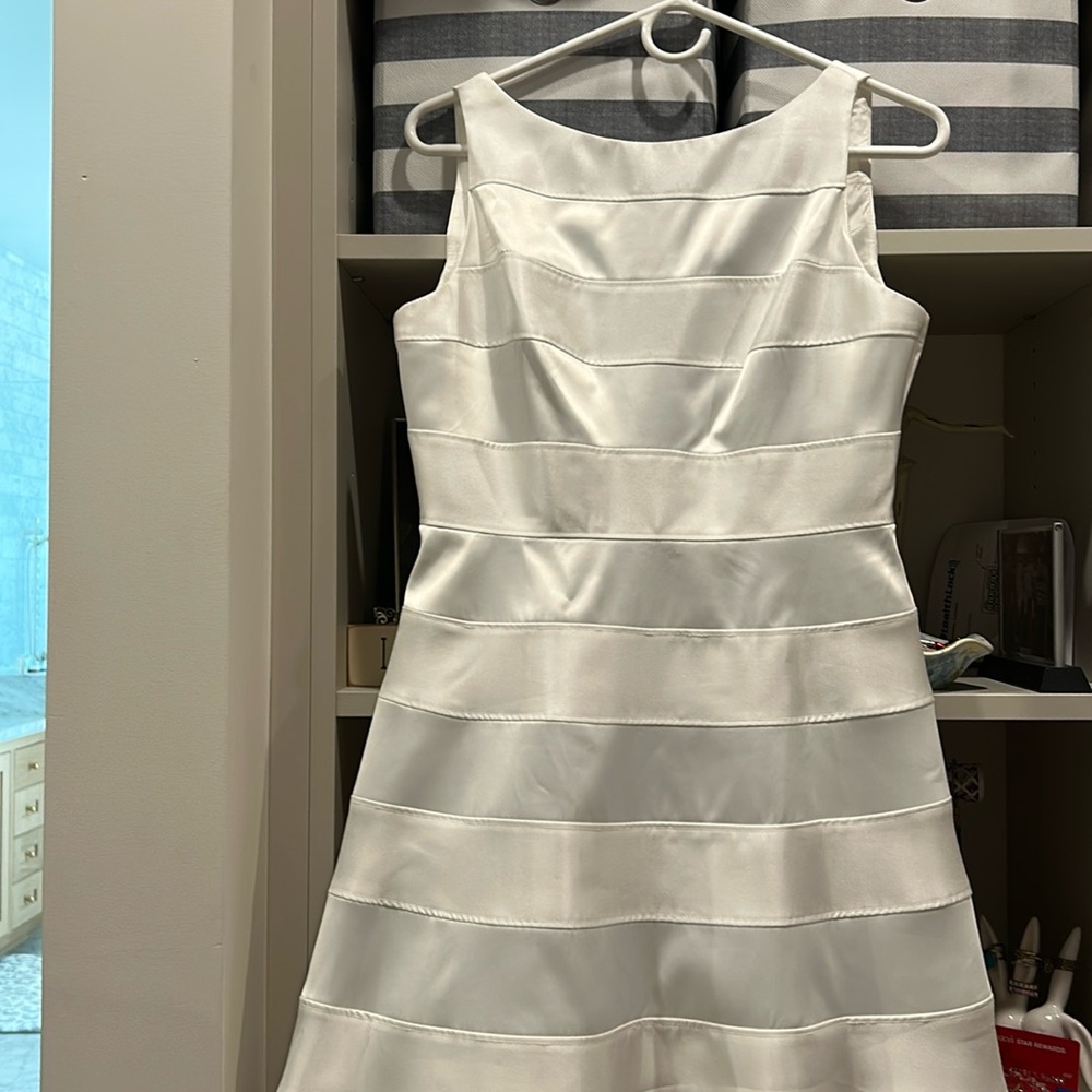 Adrianna Papell sleeveless midi dress with V-back “new”